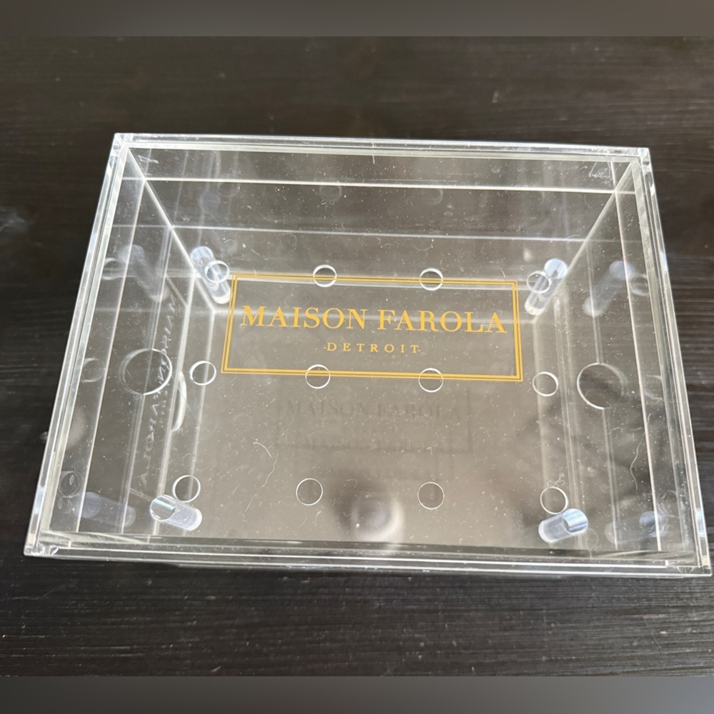 Maison Farola Detroit Clear Acrylic Box - Without Flowers